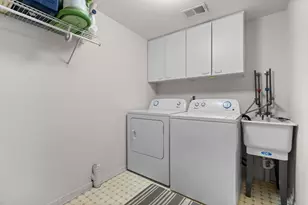 584 Liberty Pointe Dr, Ann Arbor, MI 48103 - Photo 41