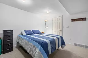 584 Liberty Pointe Dr, Ann Arbor, MI 48103 - Photo 37
