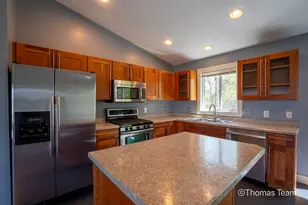 698 Silver Brook Dr SE, Grand Rapids, MI 49548 - Photo 9
