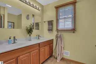 8965 S 35 Rd, Cadillac, MI 49601 - Photo 17