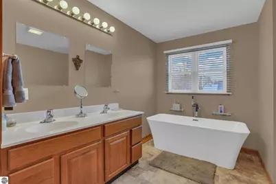 8965 S 35 Road, Cadillac, MI 49601 - Photo 23