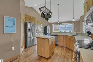 8965 S 35 Rd, Cadillac, MI 49601 - Photo 3