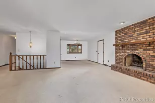 2160 Fox Ridge Dr NE, Grand Rapids, MI 49505 - Photo 7