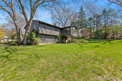 2160 Fox Ridge Drive NE, Grand Rapids, MI 49505 - Photo 29