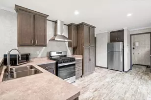 370 68th St, South Haven, MI 49090 - Photo 7