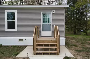 370 68th St, South Haven, MI 49090 - Photo 5