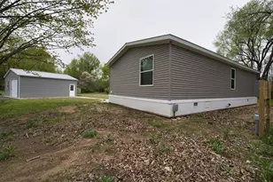 370 68th St, South Haven, MI 49090 - Photo 25