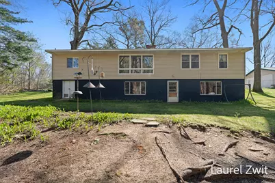 9189 Cook Street, Montague, MI 49437 - Photo 3