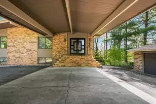 2135 Derfla Dr, Saint Joseph, MI 49085 - Photo 11
