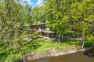 2135 Derfla Dr, Saint Joseph, MI 49085 - Photo 75