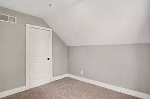 25 Mack Ave NE, Grand Rapids, MI 49503 - Photo 17