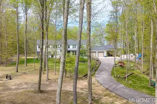 6467 118th Ave, Fennville, MI 49408 - Photo 7