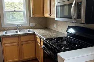 864 Carrier Creek Blvd NE, Grand Rapids, MI 49503 - Photo 5
