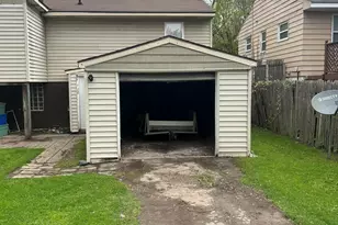 864 Carrier Creek Blvd NE, Grand Rapids, MI 49503 - Photo 15