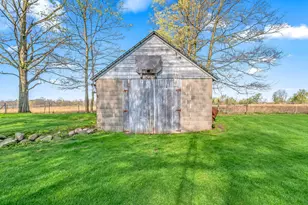 650 Boone Rd, Quincy, MI 49082 - Photo 11