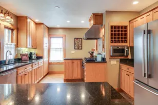 15 Pioneer St, Battle Creek, MI 49015 - Photo 7