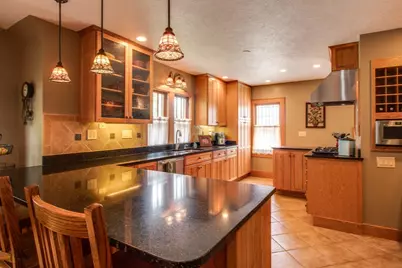 15 Pioneer Street, Battle Creek, MI 49015 - Photo 9