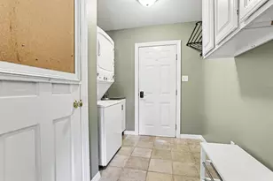 5926 Coddington Ln, Kalamazoo, MI 49009 - Photo 17