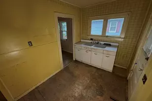2856 Longstreet Ave SW, Wyoming, MI 49509 - Photo 11