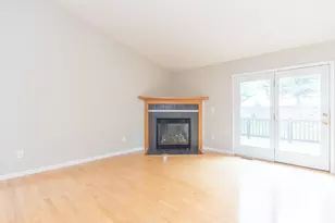 430 Cottonwood Ln, Saline, MI 48176 - Photo 9