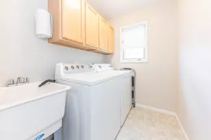430 Cottonwood Ln, Saline, MI 48176 - Photo 25