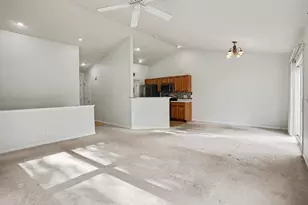 7117 Venice Dr, Portage, MI 49024 - Photo 5