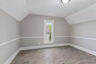 1140 Cromwell Ave SE, Grand Rapids, MI 49507 - Photo 11