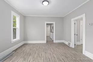 1140 Cromwell Ave SE, Grand Rapids, MI 49507 - Photo 3