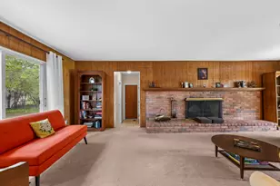 19168 Chelton Dr, Beverly Hills, MI 48025 - Photo 13