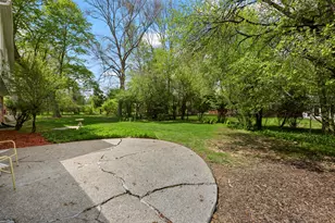 19168 Chelton Dr, Beverly Hills, MI 48025 - Photo 41