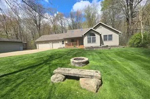 515 E General St, Sheridan, MI 48884 - Photo 3