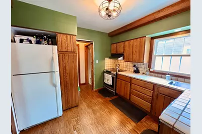 754 Oakridge Drive, Jackson, MI 49203 - Photo 9