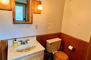 754 Oakridge Dr, Jackson, MI 49203 - Photo 17