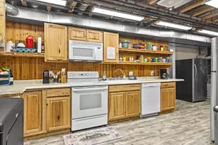 3846 Stone Ridge Dr, Traverse City, MI 49684 - Photo 45