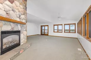 5330 Woodside Dr, Newaygo, MI 49337 - Photo 9