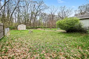 2492 Wesley Ave, Muskegon, MI 49442 - Photo 15
