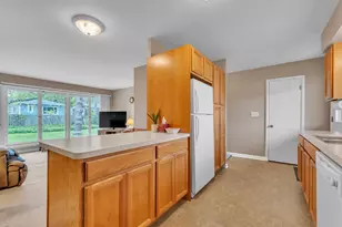 1114 N Maple Rd, Ann Arbor, MI 48103 - Photo 9