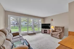 1114 N Maple Rd, Ann Arbor, MI 48103 - Photo 5