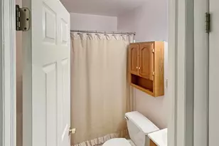204 W Ypsilanti Ave, Pontiac, MI 48340 - Photo 9