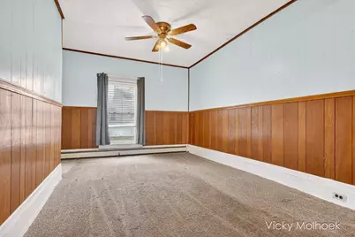 521 W Court Street, Hastings, MI 49058 - Photo 15