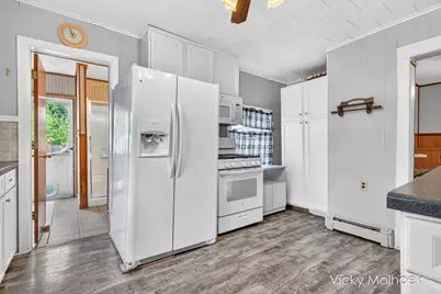 521 W Court Street, Hastings, MI 49058 - Photo 21