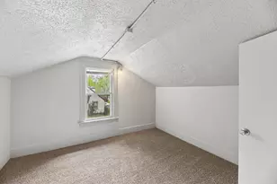 1135 Lavette Ave, Benton Harbor, MI 49022 - Photo 11