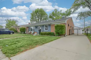 8210 N Henry Ruff Rd, Westland, MI 48185 - Photo 3