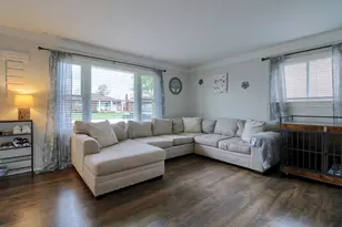 8210 N Henry Ruff Rd, Westland, MI 48185 - Photo 5