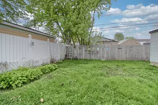 8210 N Henry Ruff Rd, Westland, MI 48185 - Photo 29