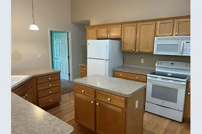 61015 Evergreen Court, South Lyon, MI 48178 - Photo 11