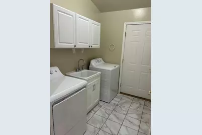 61015 Evergreen Court, South Lyon, MI 48178 - Photo 15