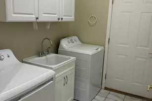 61015 Evergreen Ct, South Lyon, MI 48178 - Photo 15