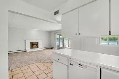 468 Crooked Lake Drive W, Kalamazoo, MI 49009 - Photo 7