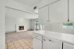 468 Crooked Lake Dr W, Kalamazoo, MI 49009 - Photo 7